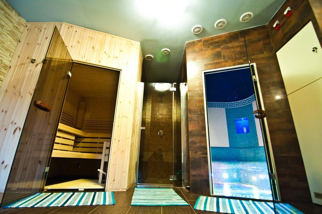 Hotel Mazurski Dworek Mikołajki Екстериор снимка
