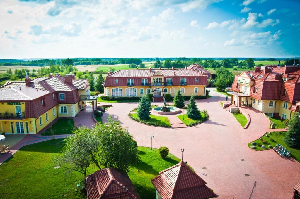 Hotel Mazurski Dworek Mikołajki Екстериор снимка