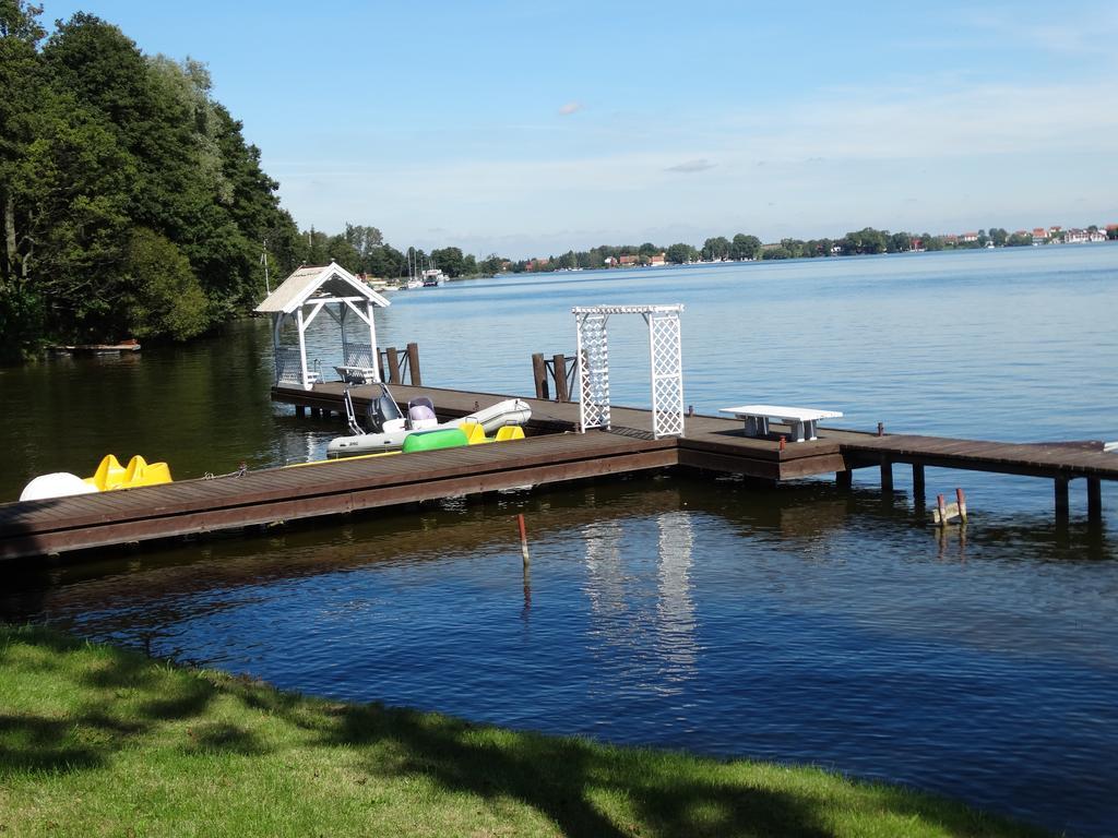 Hotel Mazurski Dworek Mikołajki Екстериор снимка