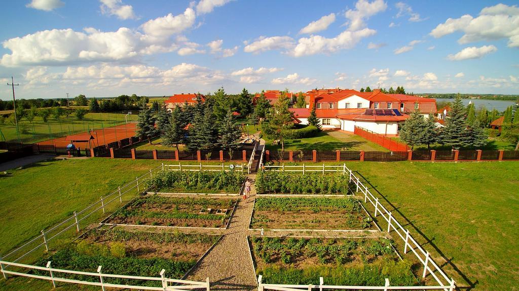 Hotel Mazurski Dworek Mikołajki Екстериор снимка