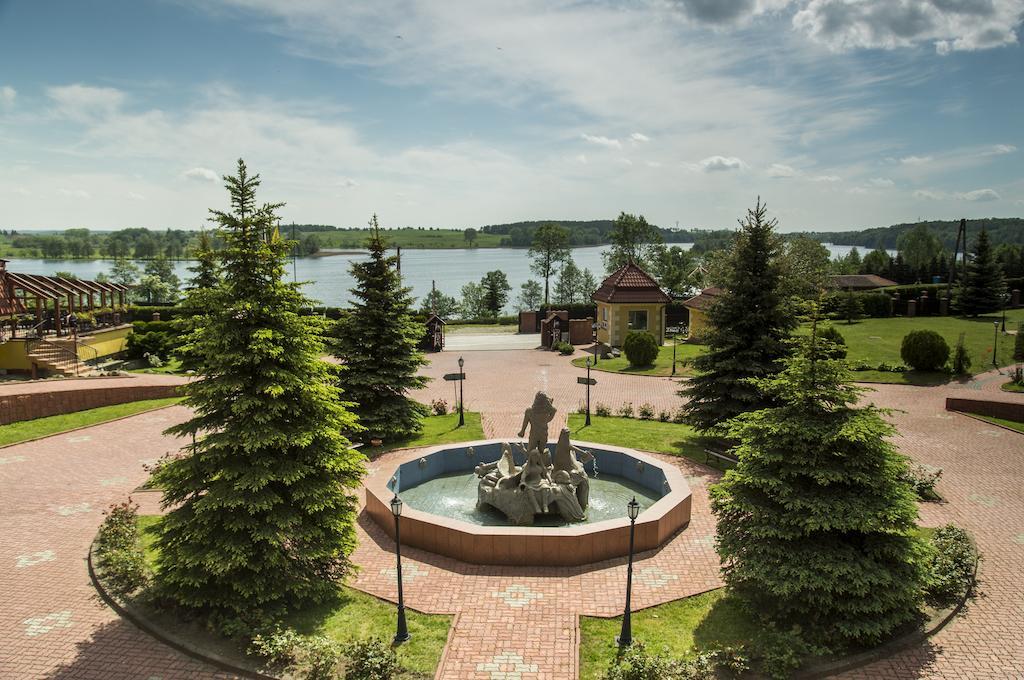 Hotel Mazurski Dworek Mikołajki Екстериор снимка