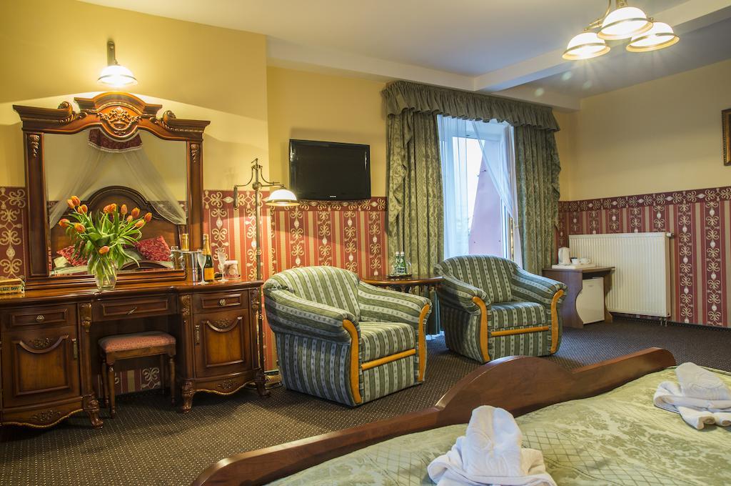 Hotel Mazurski Dworek Mikołajki Стая снимка