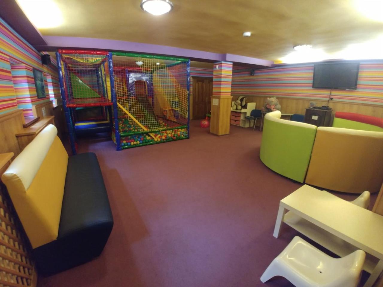 Hotel Mazurski Dworek Mikołajki Екстериор снимка